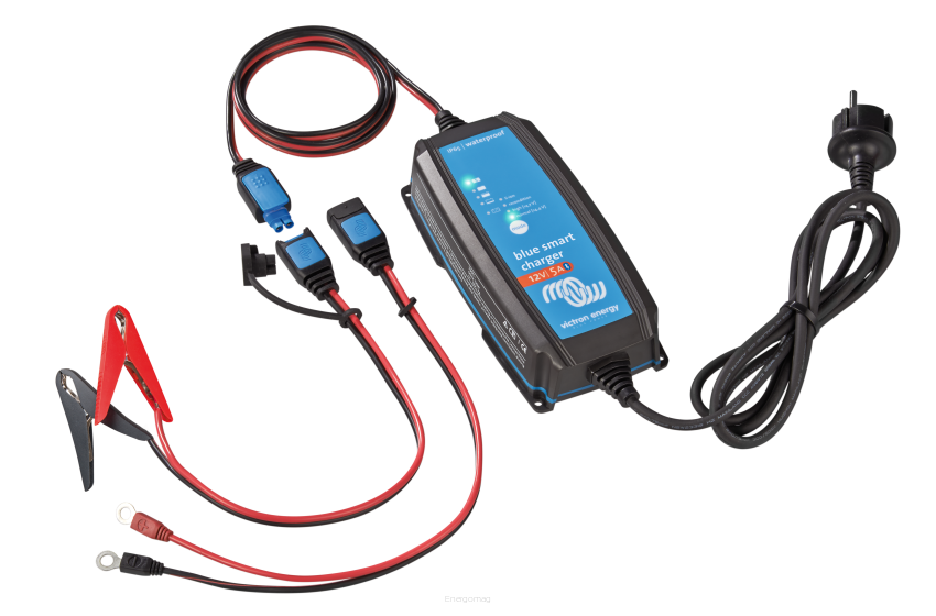 Ładowarka Victron Blue Smart IP65 12V 5A + DC connector